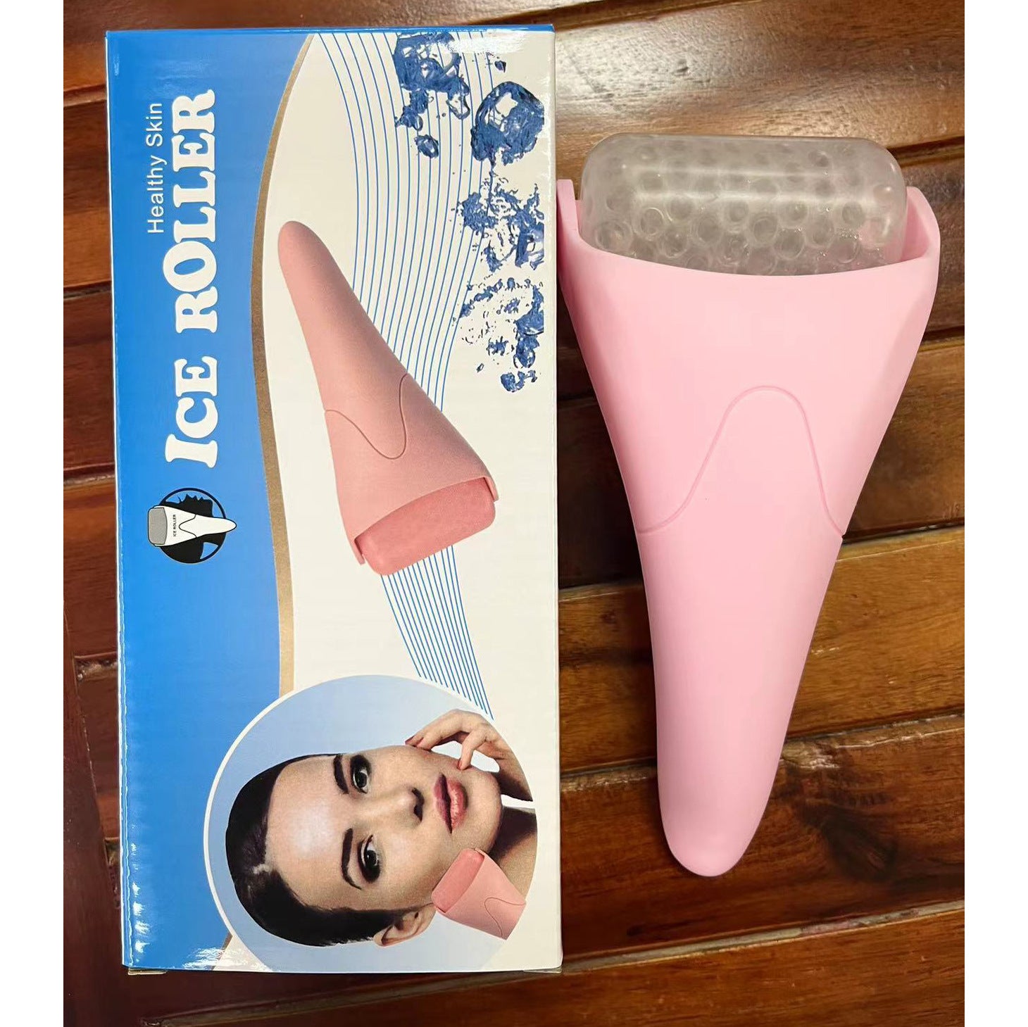 Luvoria Ice Roller for de-puffing and cooling skin – view 10